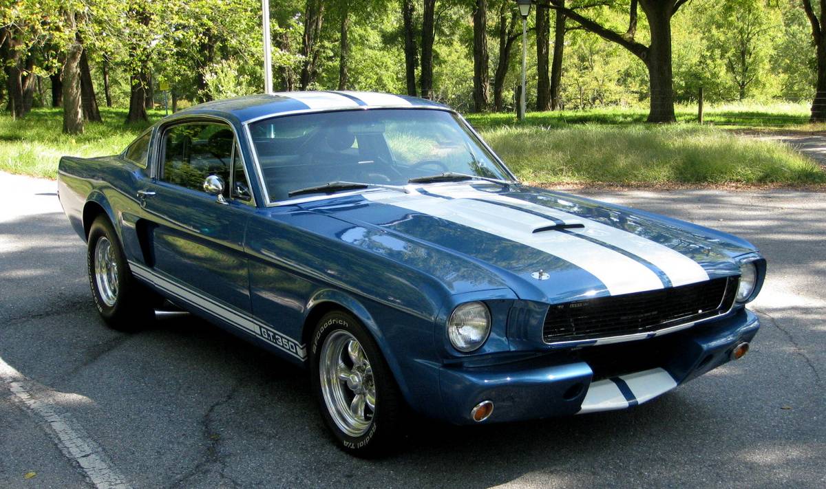 Ford-Mustang-shelby-fastback-1966-5