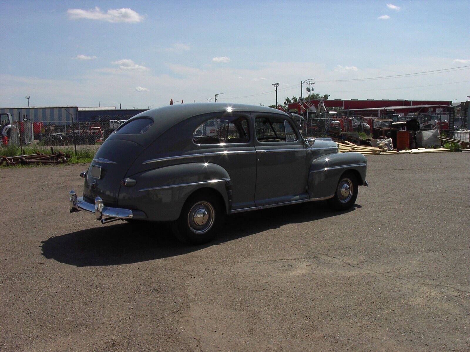 Ford-Other-Berline-1947-14