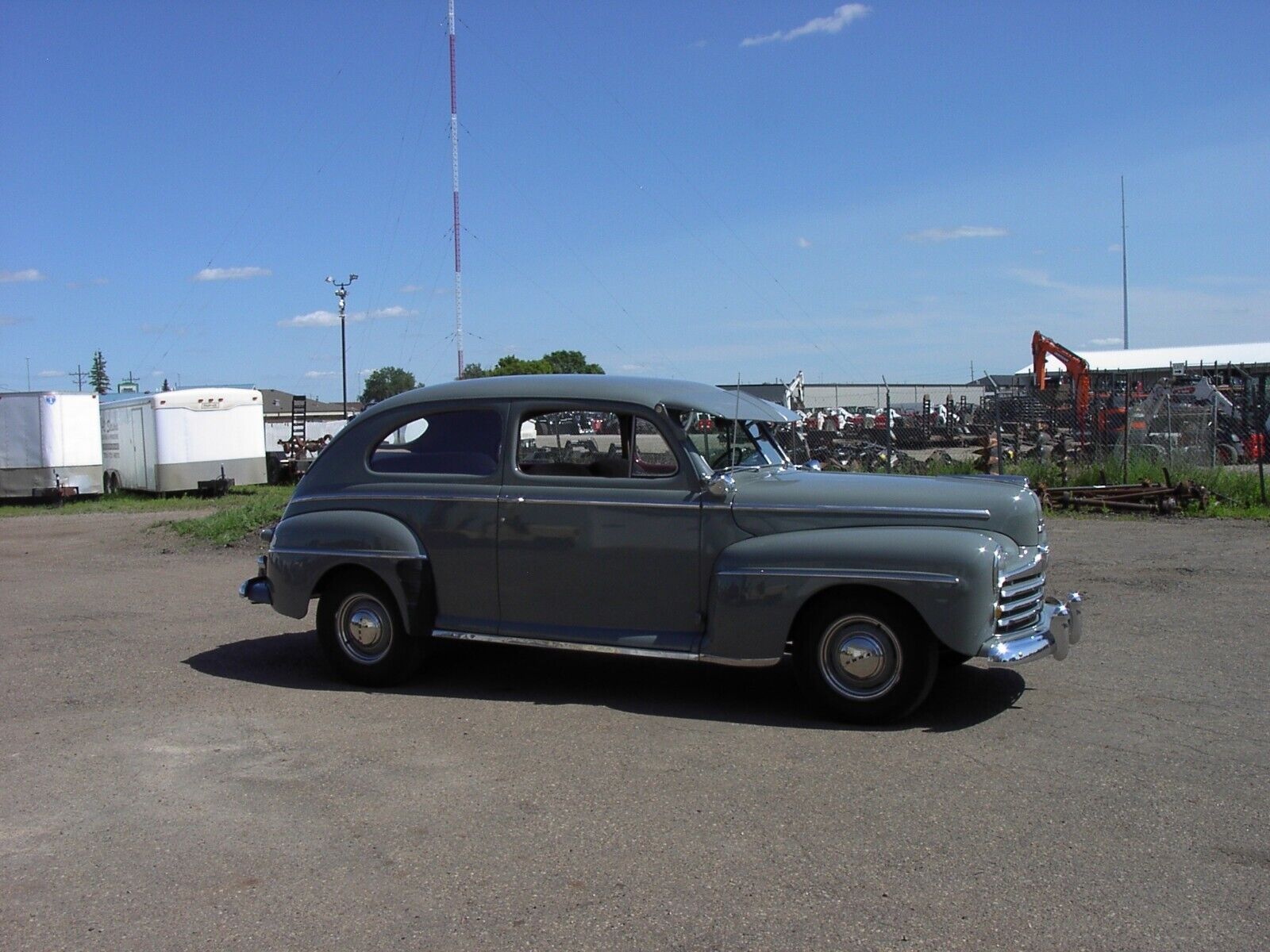 Ford-Other-Berline-1947-17