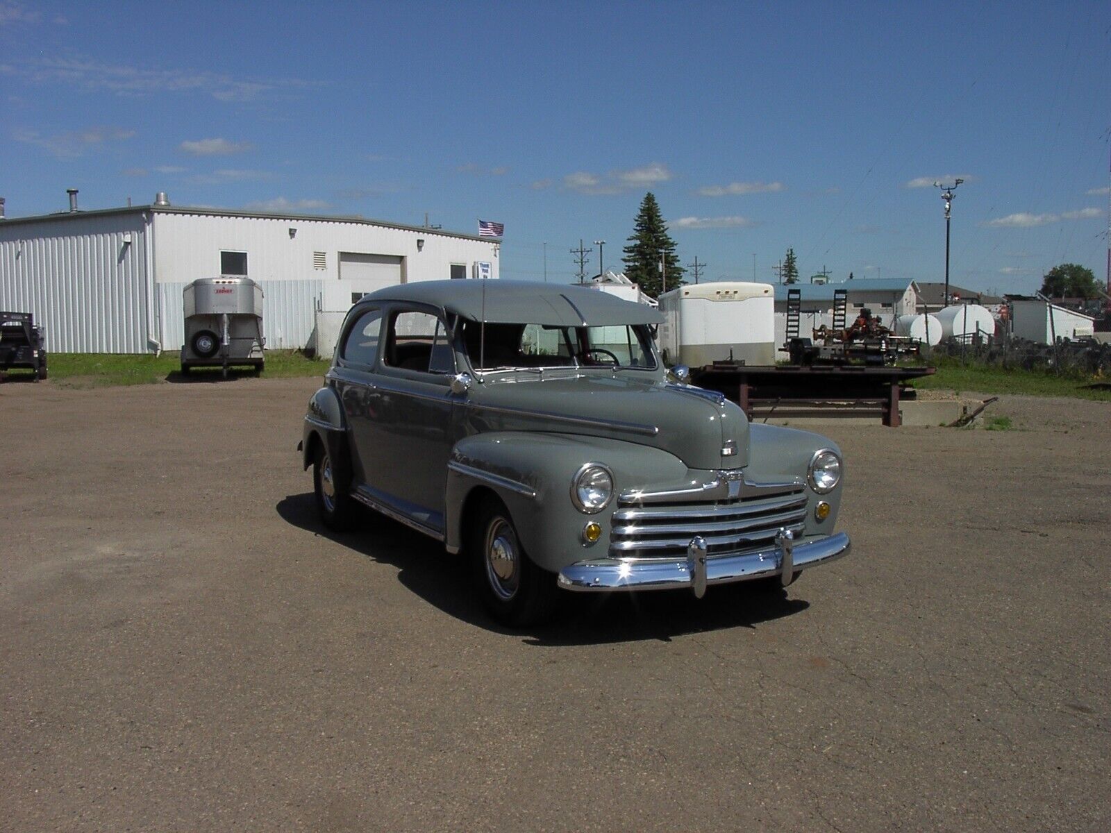 Ford-Other-Berline-1947-19