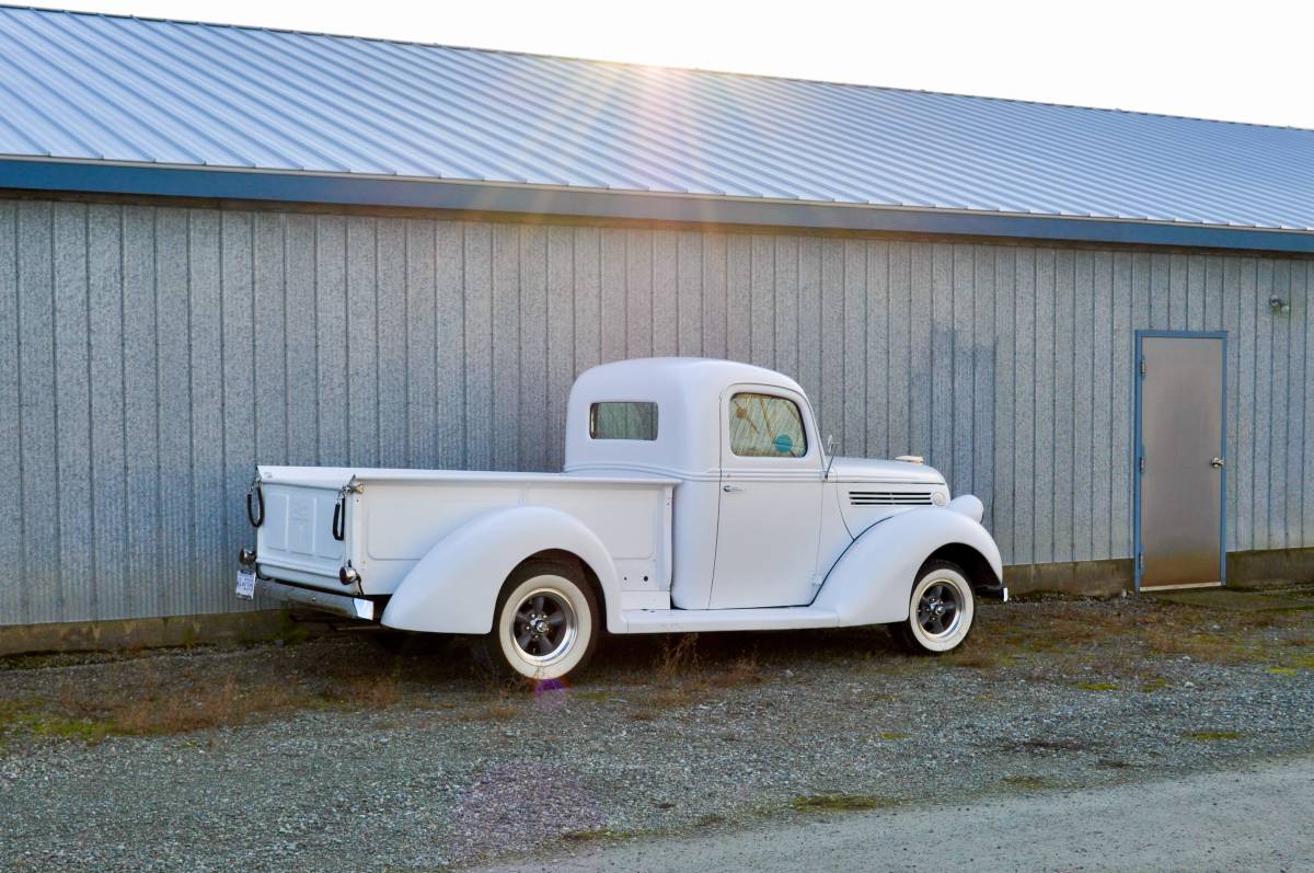 Ford-Pickup-1938-3