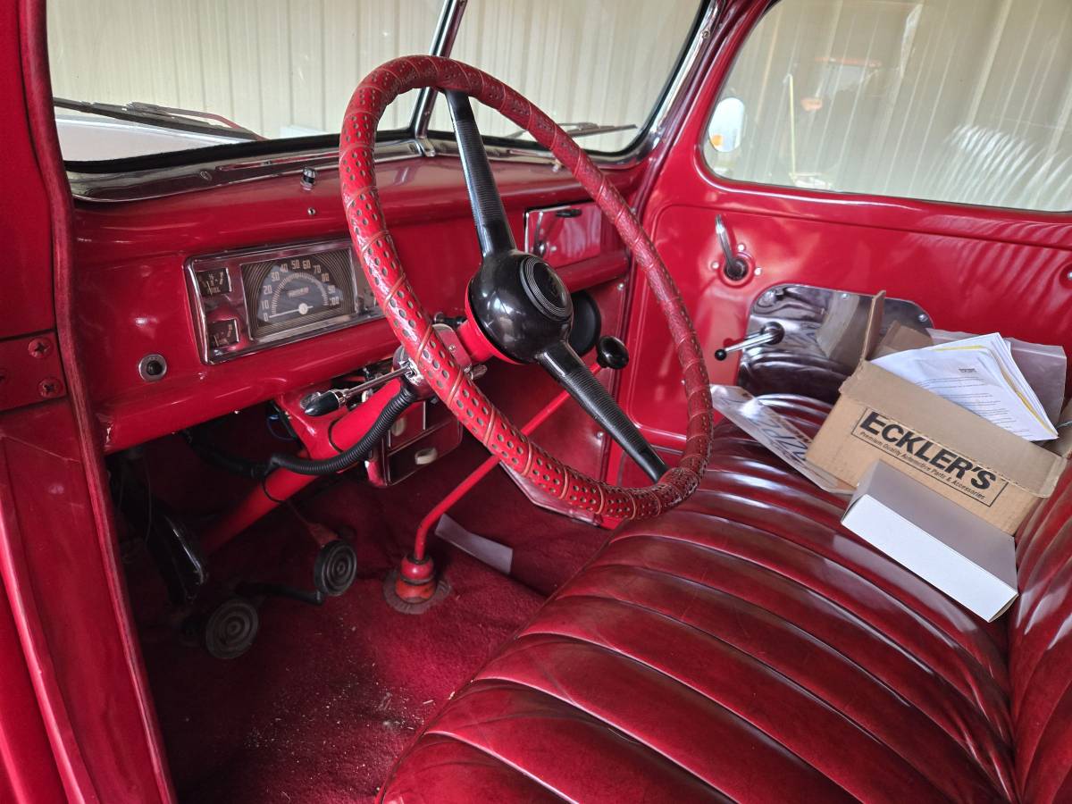 Ford-Pickup-1947-3