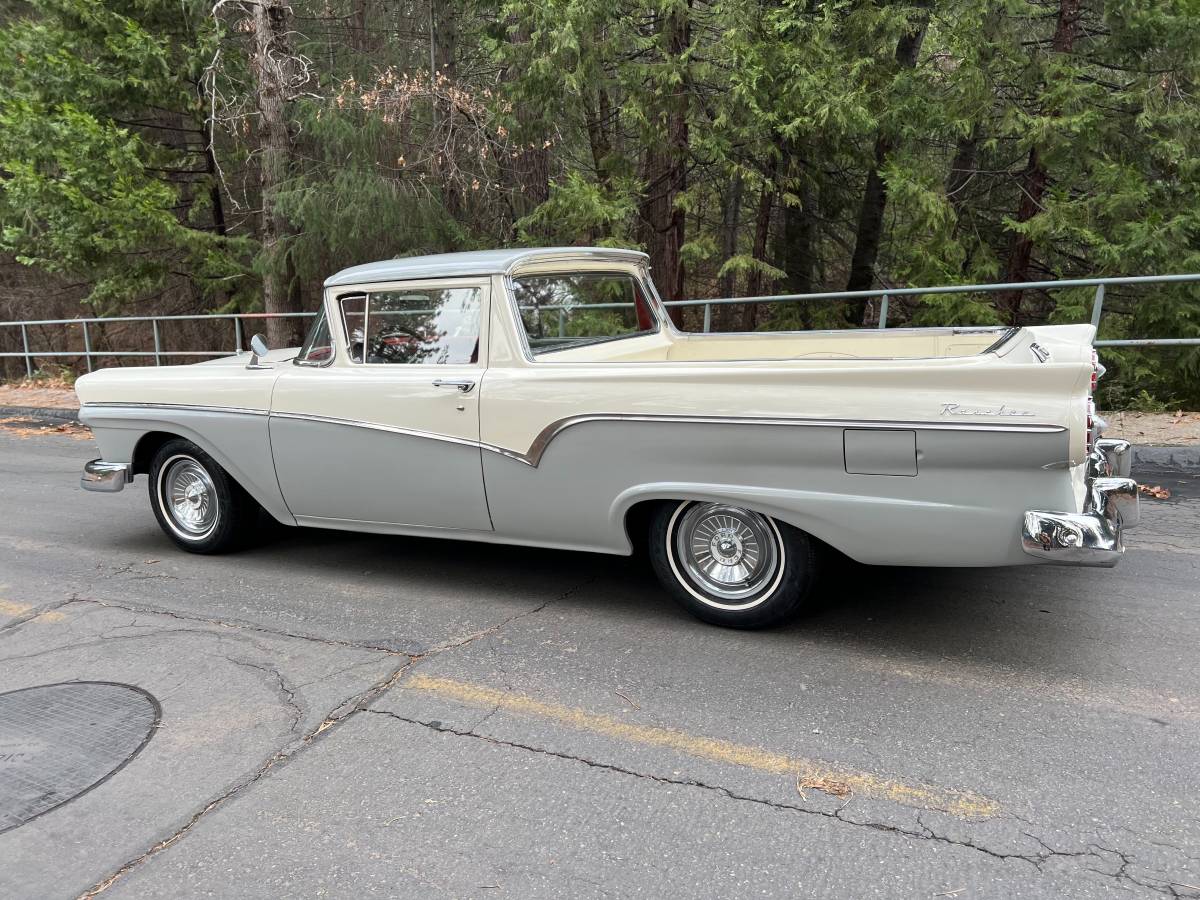 Ford-Ranchero-1957-4