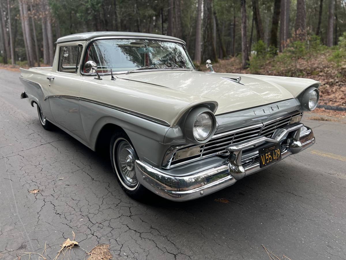 Ford-Ranchero-1957