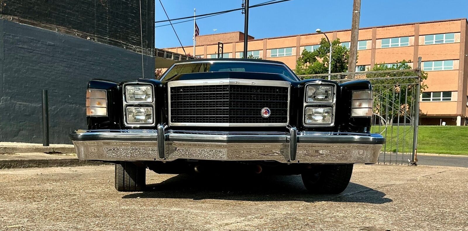 Ford-Ranchero-Pickup-1977-11