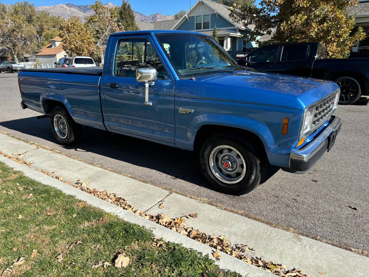 Ford-Ranger-xlt-1987-1