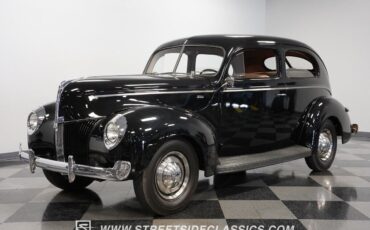 Ford-Standard-Berline-1940-5