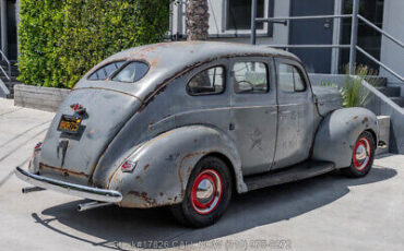 Ford-Standard-Deluxe-1940-4