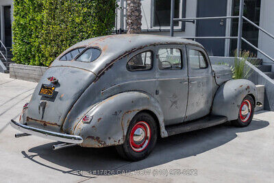 Ford-Standard-Deluxe-1940-4