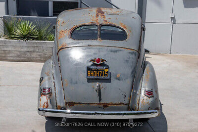 Ford-Standard-Deluxe-1940-5