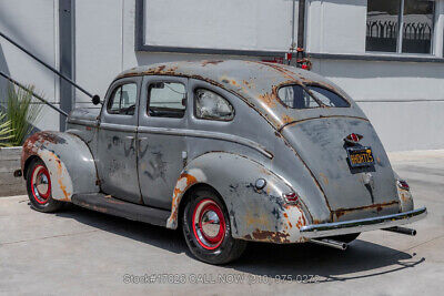 Ford-Standard-Deluxe-1940-6