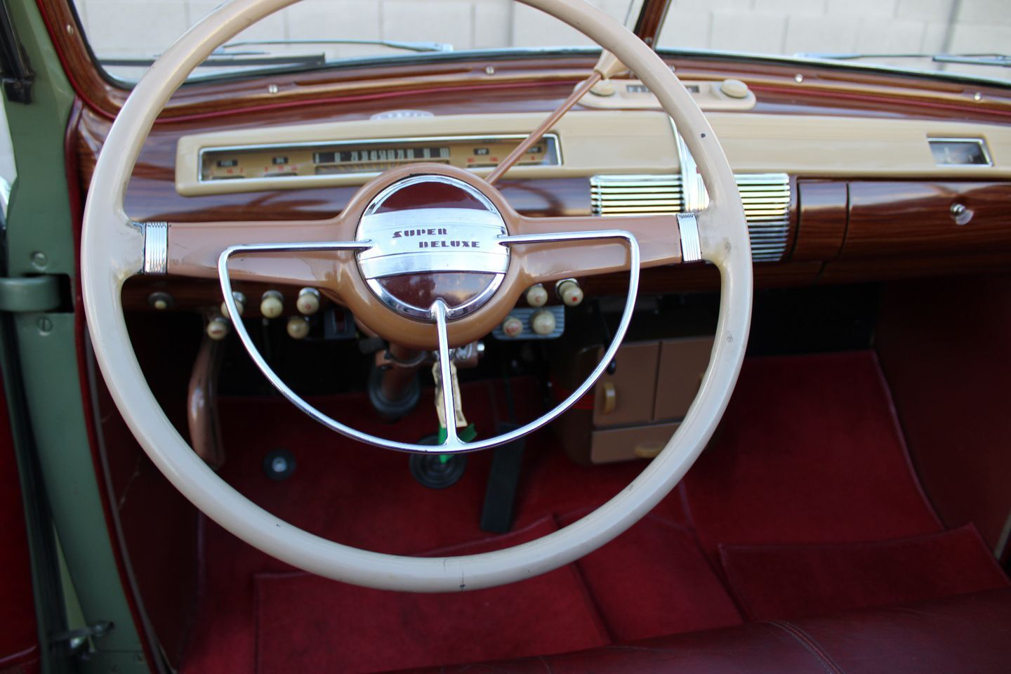 Ford-Super-DeLuxe-Cabriolet-1941-34