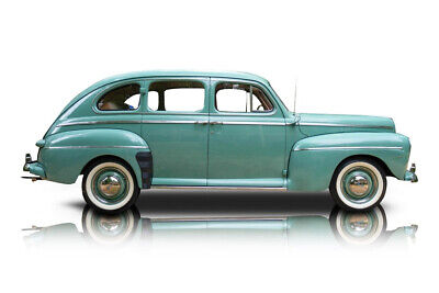 Ford-Super-Deluxe-Berline-1942-1