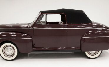 Ford-Super-Deluxe-Cabriolet-1941-2