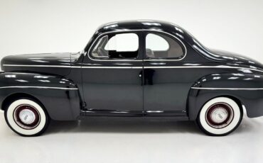 Ford-Super-Deluxe-Coupe-1941-1