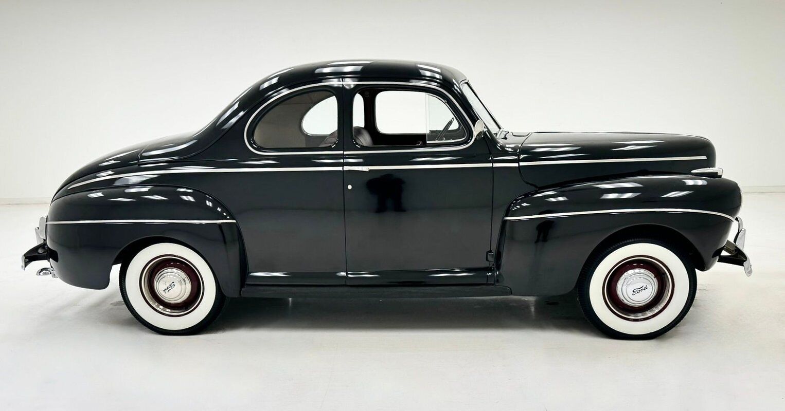 Ford-Super-Deluxe-Coupe-1941-5