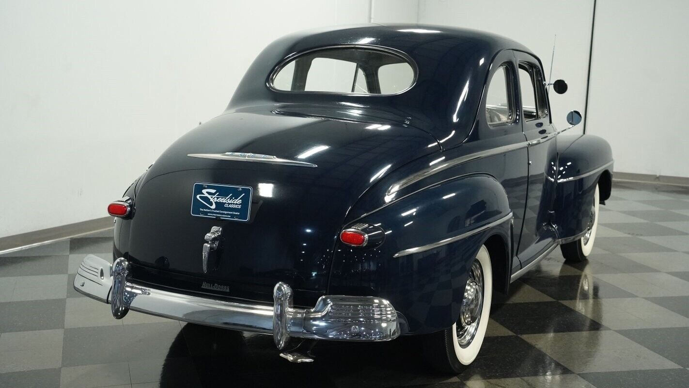 Ford-Super-Deluxe-Coupe-1947-9