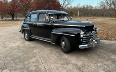 Ford-Super-deluxe-sedan-1948