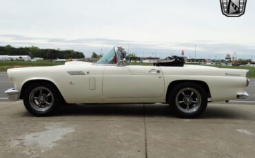 Ford-Thunderbird-1956-4