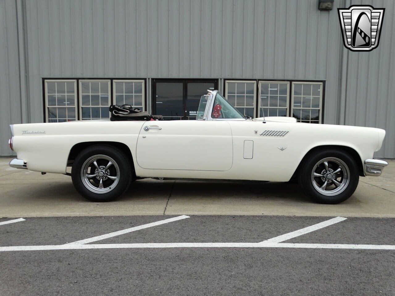 Ford-Thunderbird-1956-8