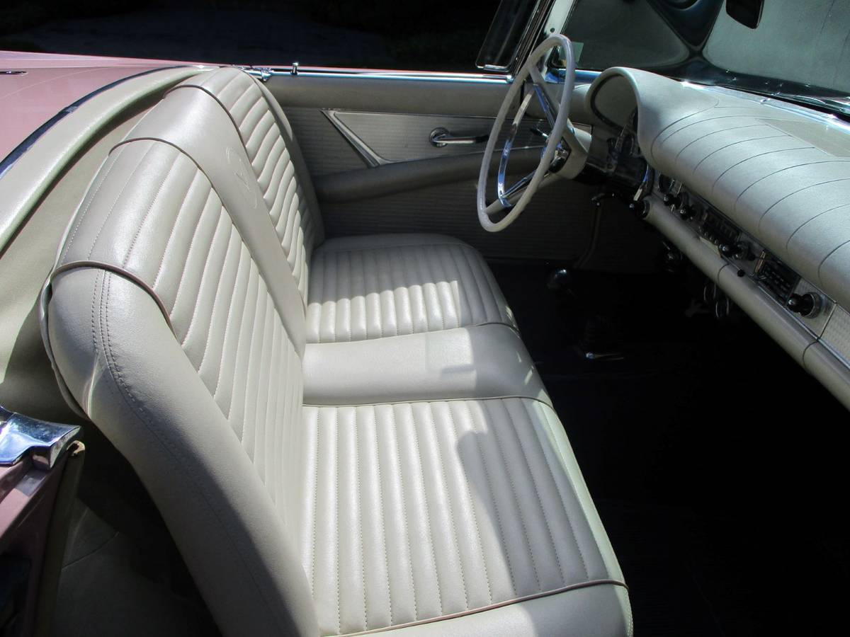 Ford-Thunderbird-1957-11