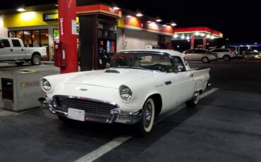 Ford-Thunderbird-1957-2