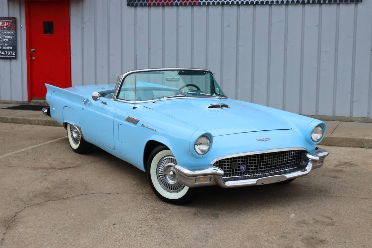 Ford-Thunderbird-1957-20