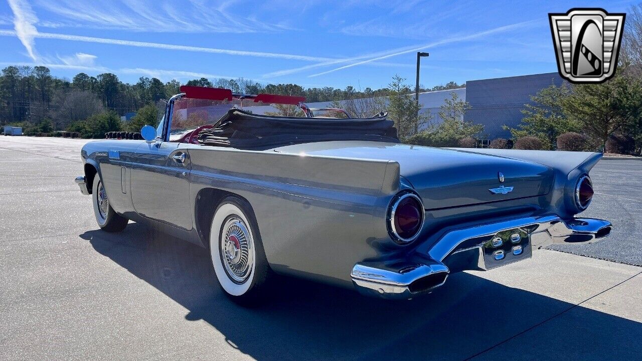 Ford-Thunderbird-1957-4