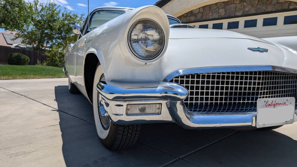 Ford-Thunderbird-1957-4