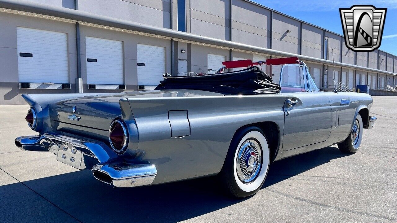 Ford-Thunderbird-1957-6