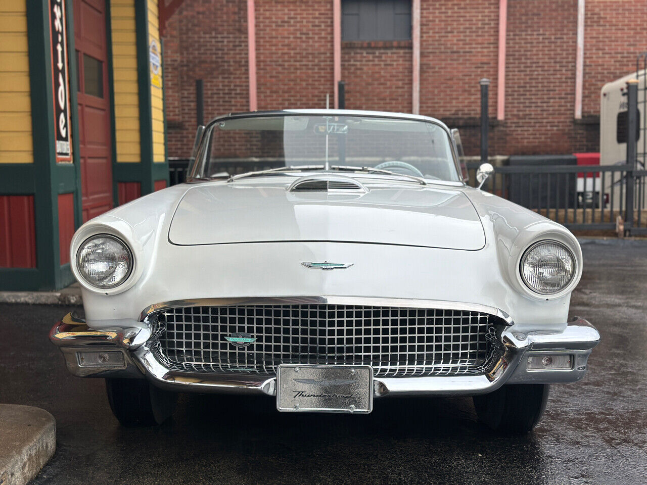 Ford-Thunderbird-1957-9