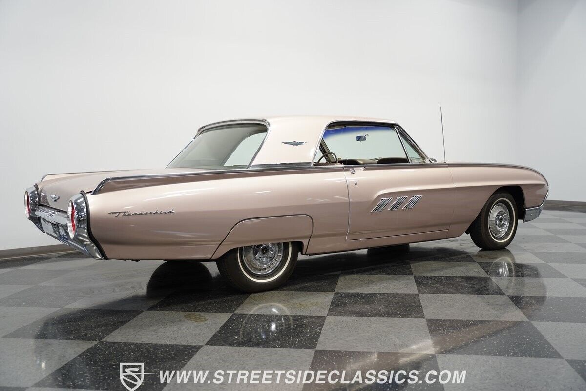 Ford-Thunderbird-1963-10