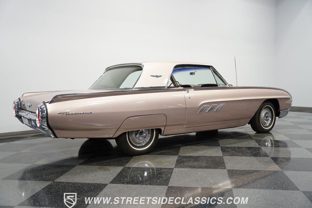 Ford-Thunderbird-1963-11