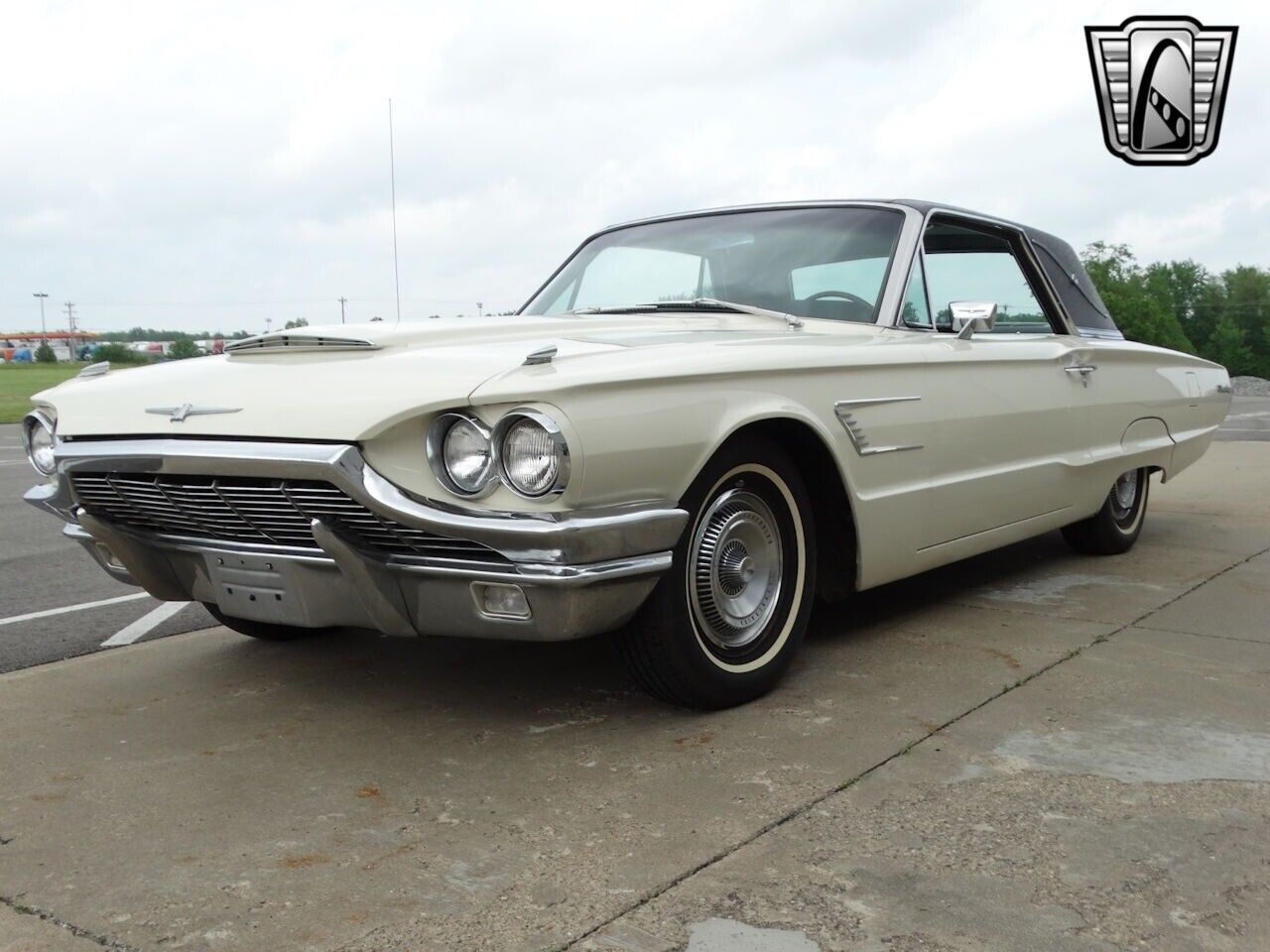 Ford-Thunderbird-1965-3