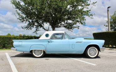 Ford-Thunderbird-Berline-1957-1