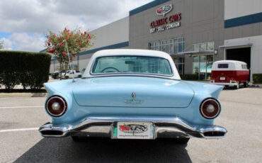 Ford-Thunderbird-Berline-1957-11