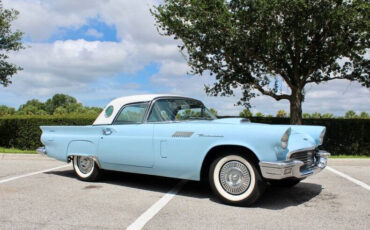 Ford-Thunderbird-Berline-1957-3