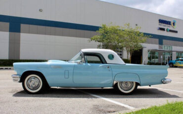 Ford-Thunderbird-Berline-1957-8