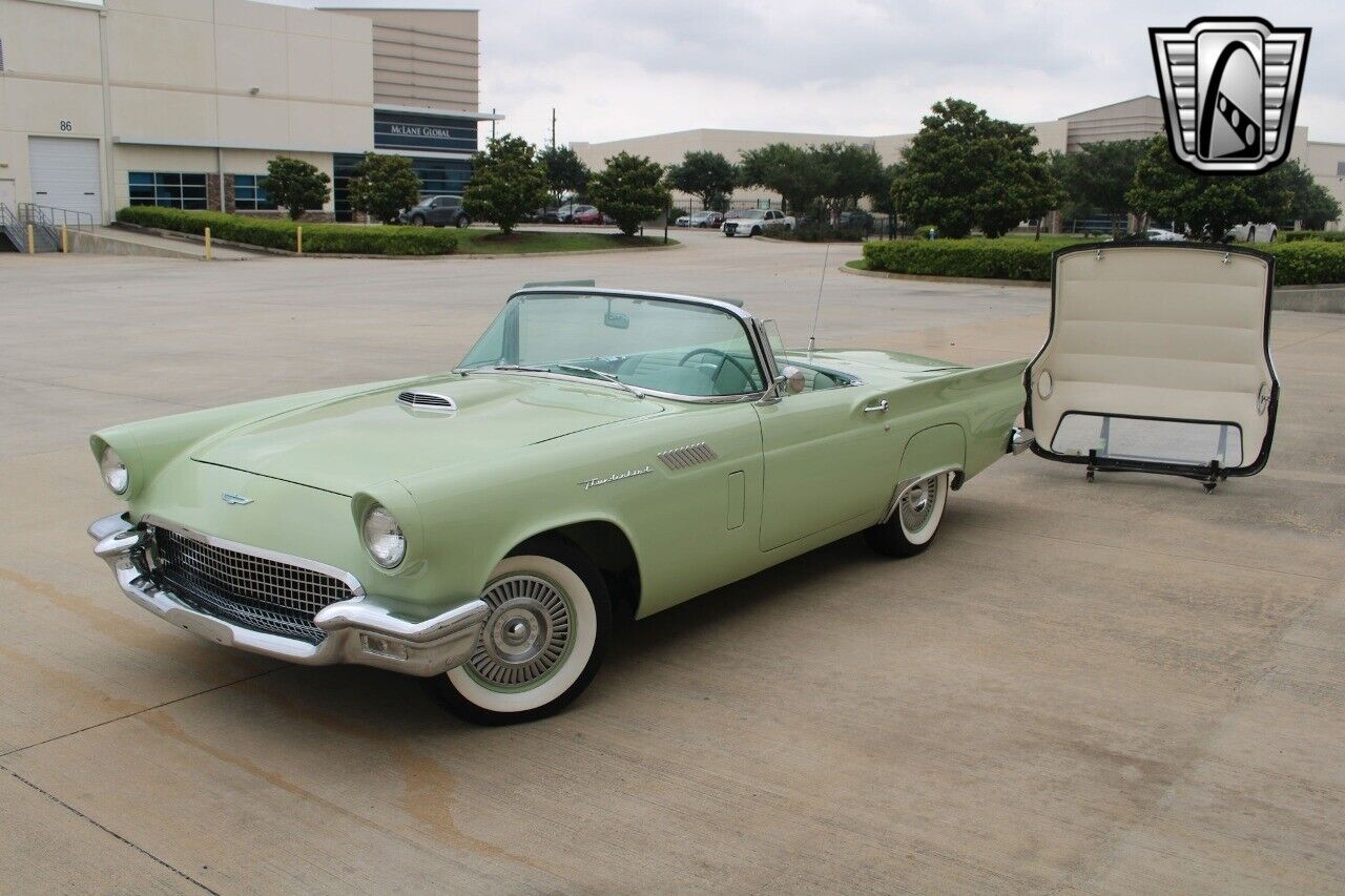 Ford-Thunderbird-Cabriolet-1957-2