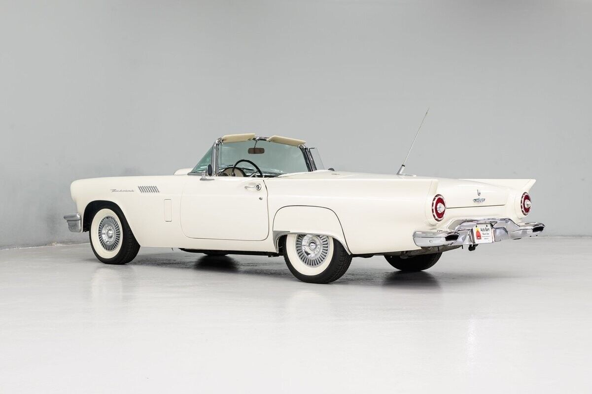 Ford-Thunderbird-Cabriolet-1957-3