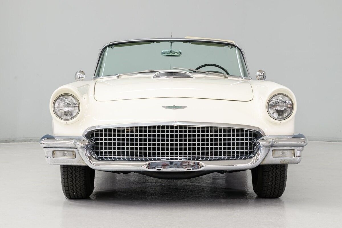 Ford-Thunderbird-Cabriolet-1957-4