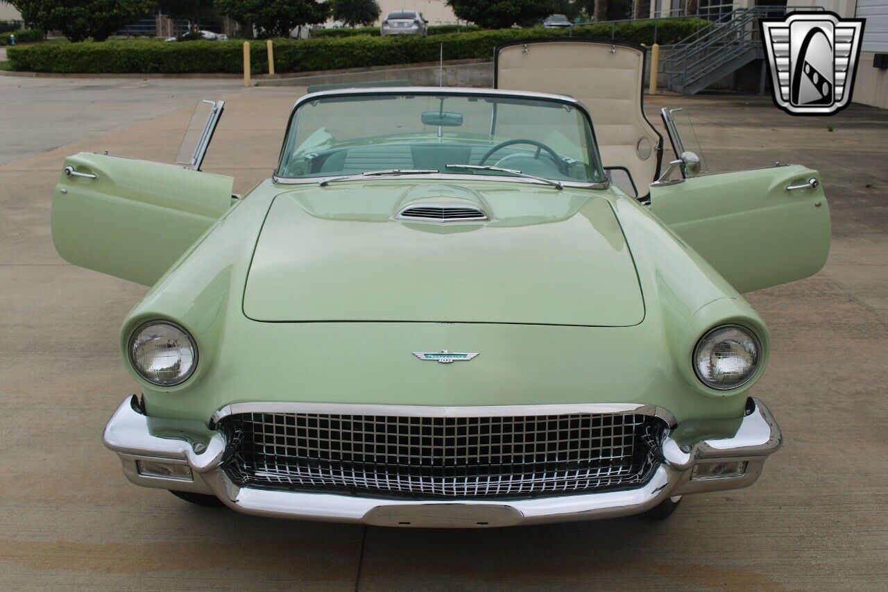 Ford-Thunderbird-Cabriolet-1957-5