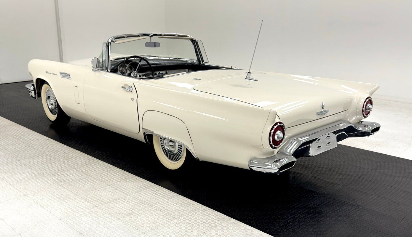 Ford-Thunderbird-Cabriolet-1957-8