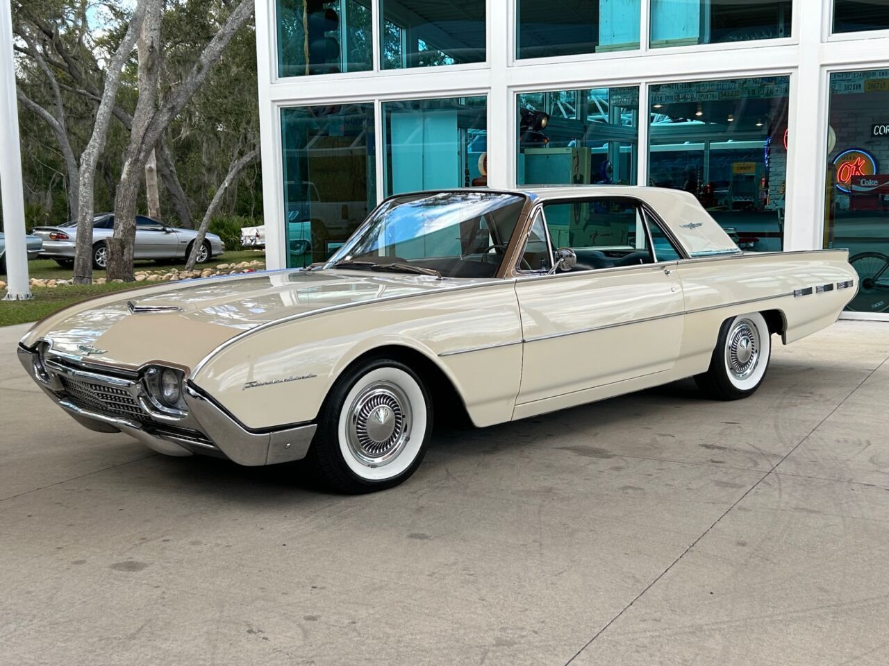 Ford-Thunderbird-Cabriolet-1962-1