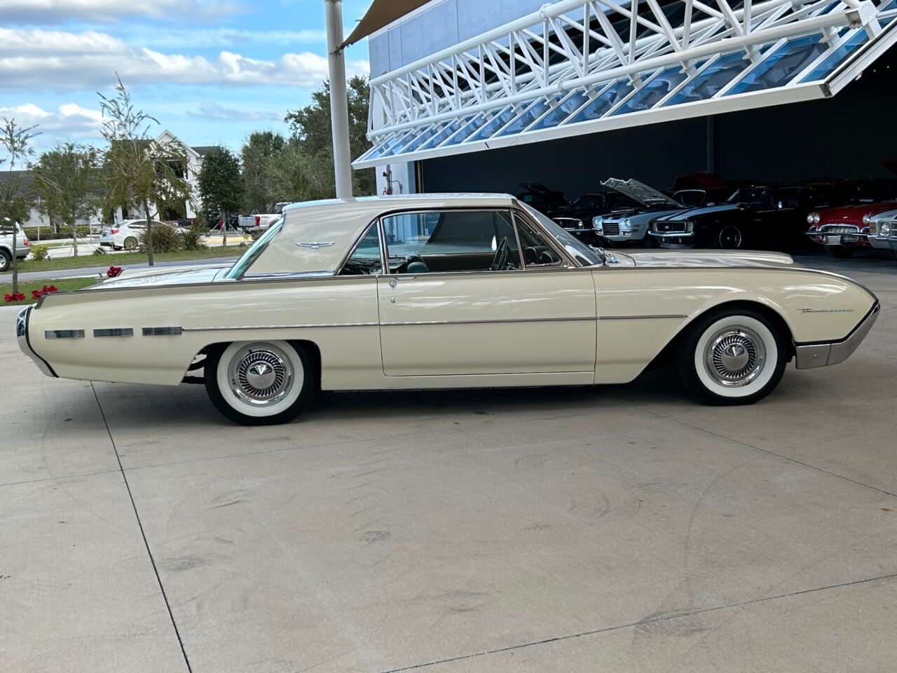 Ford-Thunderbird-Cabriolet-1962-5