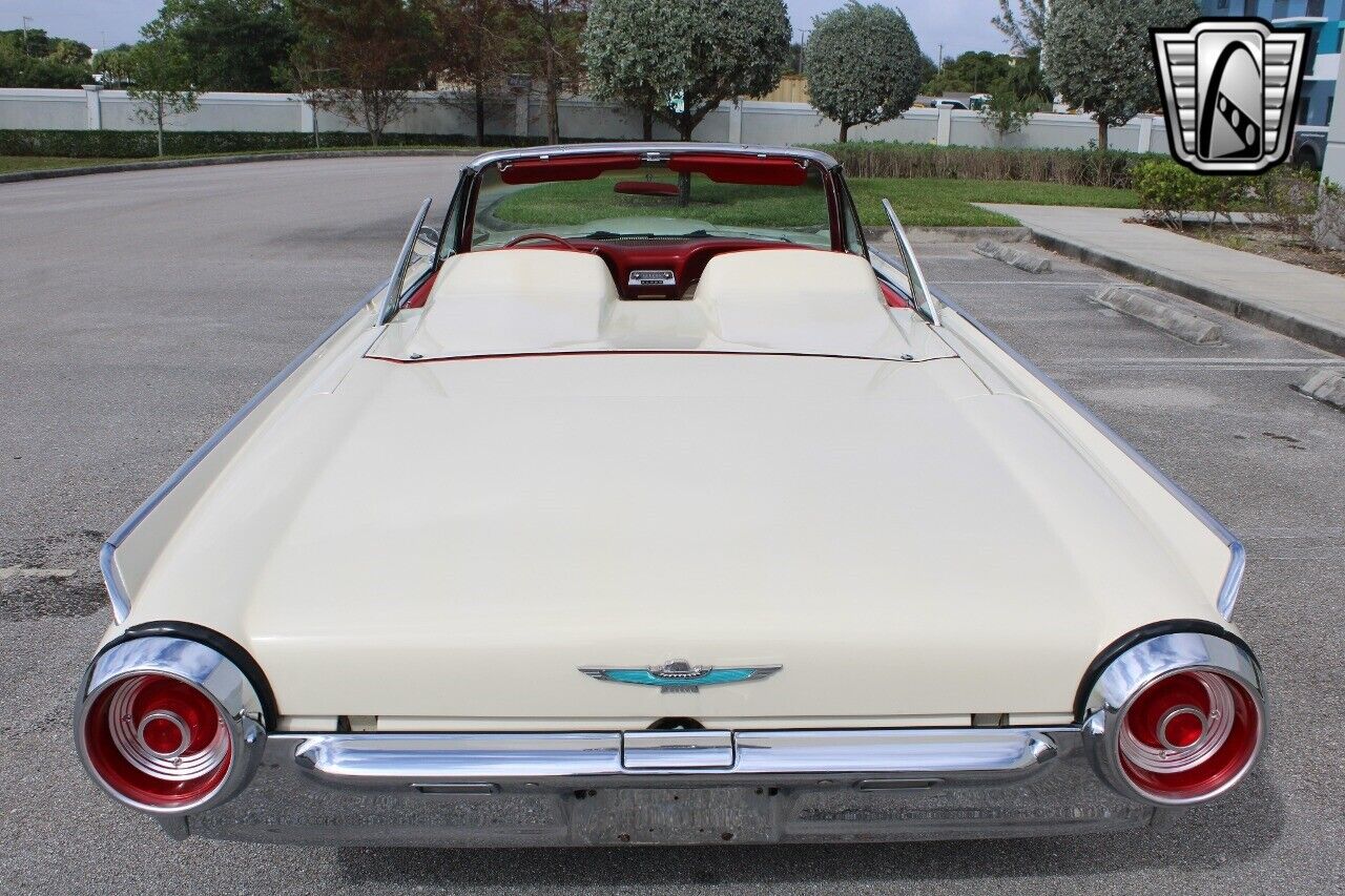 Ford-Thunderbird-Cabriolet-1962-5