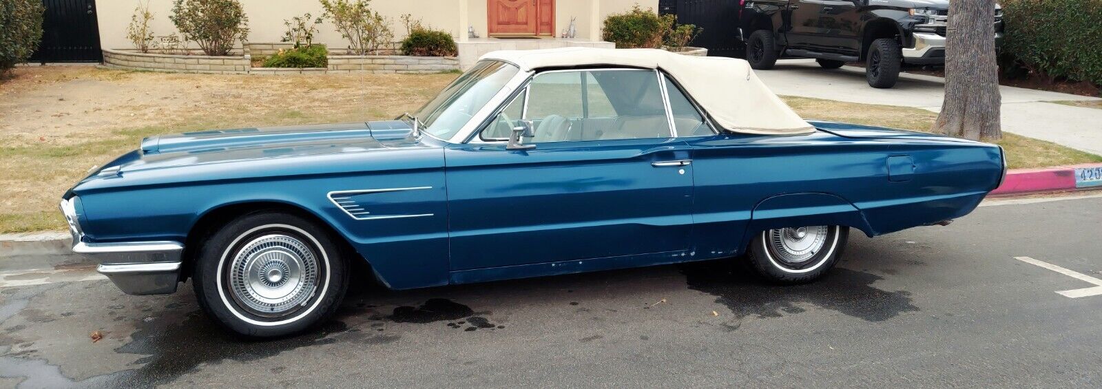 Ford-Thunderbird-Cabriolet-1965-12