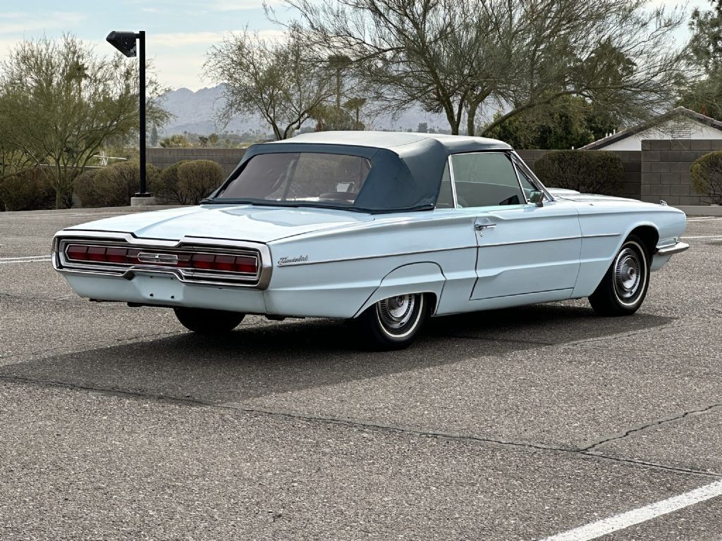 Ford-Thunderbird-Convertible-1966-15