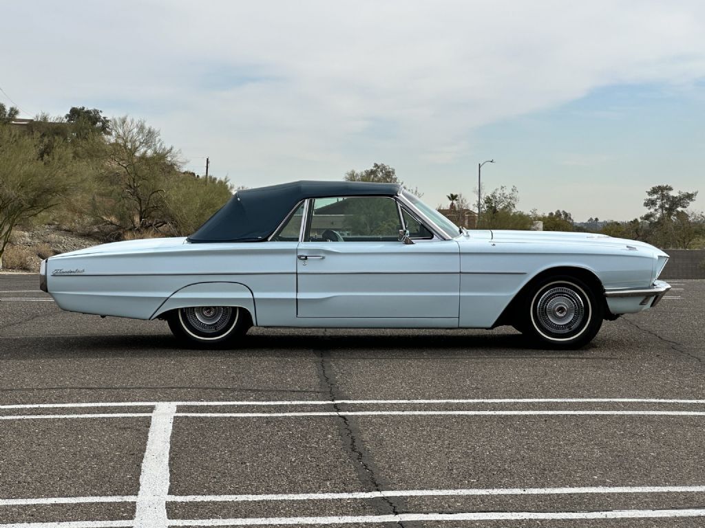 Ford-Thunderbird-Convertible-1966-17