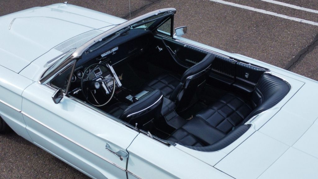 Ford-Thunderbird-Convertible-1966-38